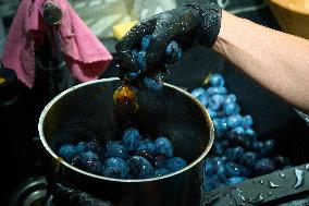 Seasonal Plum Jam Making