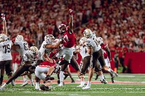 Wisconsin Badgers Vs Western Michigan Broncos