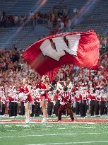 Wisconsin Badgers Vs Western Michigan Broncos