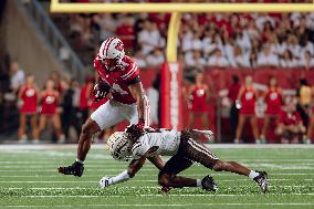 Wisconsin Badgers Vs Western Michigan Broncos