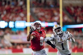 Wisconsin Badgers Vs Western Michigan Broncos