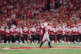 Wisconsin Badgers Vs Western Michigan Broncos