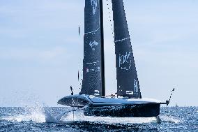 - Vela - America's Cup - Louis Vuitton Cup - Round Robin 1 & 2