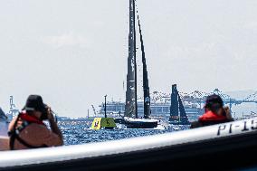 - Vela - America's Cup - Louis Vuitton Cup - Round Robin 1 & 2