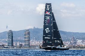 - Vela - America's Cup - Louis Vuitton Cup - Round Robin 1 & 2