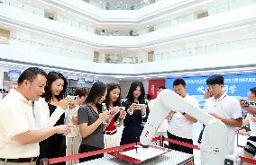 Digital Technology Welcomes New Semester in Chongqing