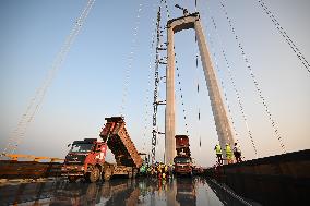 Longtan Yangtze River Bridge Construction in Yangzhou