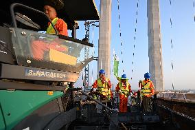 Longtan Yangtze River Bridge Construction in Yangzhou