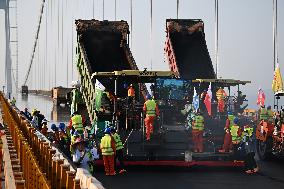 Longtan Yangtze River Bridge Construction in Yangzhou