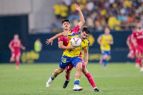 Cadiz CF v CD Tenerife - Liga Hypermotion