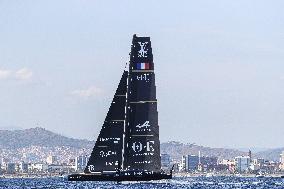 - Vela - America's Cup - Louis Vuitton Cup - Round Robin 1 & 2