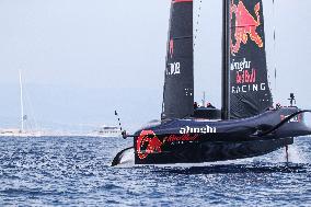 - Vela - America's Cup - Louis Vuitton Cup - Round Robin 1 & 2