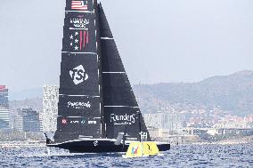 - Vela - America's Cup - Louis Vuitton Cup - Round Robin 1 & 2