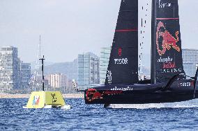 - Vela - America's Cup - Louis Vuitton Cup - Round Robin 1 & 2