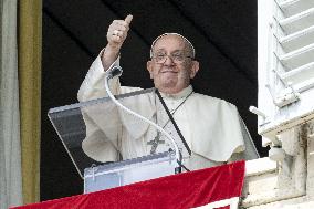 Pope Francis Angelus Prayer - Vatican