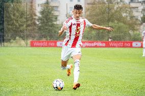 Wieczysta Krakow V Pogon Grodzisk Mazowiecki - Betclic 2 Liga