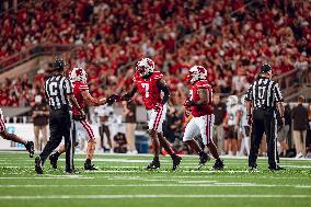 Wisconsin Badgers Vs Western Michigan Broncos