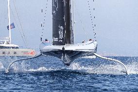 - Vela - America's Cup - Louis Vuitton Cup - Round Robin 1 & 2