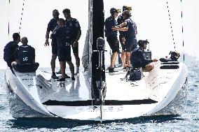 - Vela - America's Cup - Louis Vuitton Cup - Round Robin 1 & 2