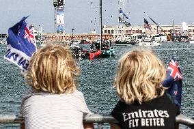 - Vela - America's Cup - Louis Vuitton Cup - Round Robin 1 & 2