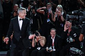 Venice Wolfs Premiere