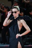 Venice Wolfs Premiere