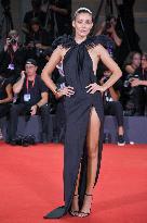 Venice Wolfs Premiere