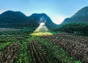 Beam Through Hole in Yongzhou