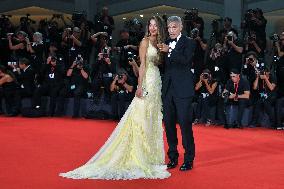 81st Mostra - The Clooneys Shine On The Red Carpet