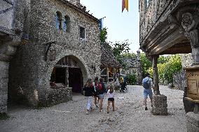 Puy Du Fou Theme Park Illustration