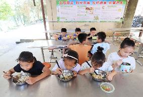 The First Meal of The Micro School in Liuzhou