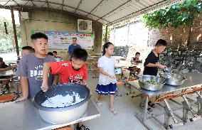 The First Meal of The Micro School in Liuzhou