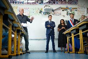 PM Attal Visits A Primary School - Issy les Moulineaux