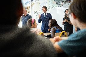 PM Attal Visits A Primary School - Issy les Moulineaux