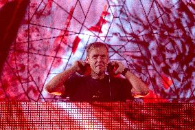 Armin Van Buuren