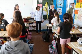 Rachida Dati Visits Primary Schools - Paris