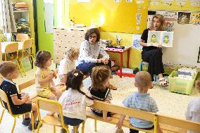 Rachida Dati Visits Primary Schools - Paris