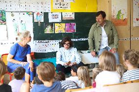 Rachida Dati Visits Primary Schools - Paris