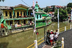 Traditional Rope Cafe In Indonesia