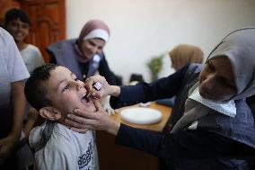 Children Given Polio Vaccine - Gaza