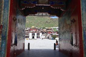 Tashi Lhunpo Monastery in Shigatse