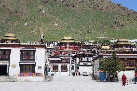 Tashi Lhunpo Monastery in Shigatse