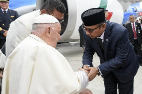 Pope Francis Touches Down In Jakarta - Indonesia