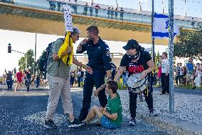 Protestors Block Roads - Jerusalem