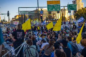 Protestors Block Roads - Jerusalem