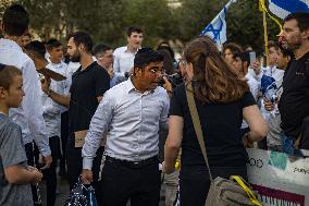 Protestors Block Roads - Jerusalem