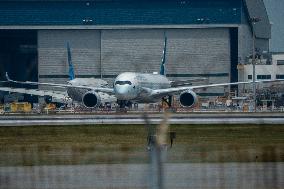 Hong Kong Cathay Pacific Grounds A350 Airliners