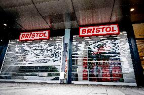 Bristol Store Chain Filled For Bankruptcy - Netherlands