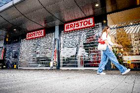 Bristol Store Chain Filled For Bankruptcy - Netherlands