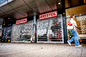 Bristol Store Chain Filled For Bankruptcy - Netherlands